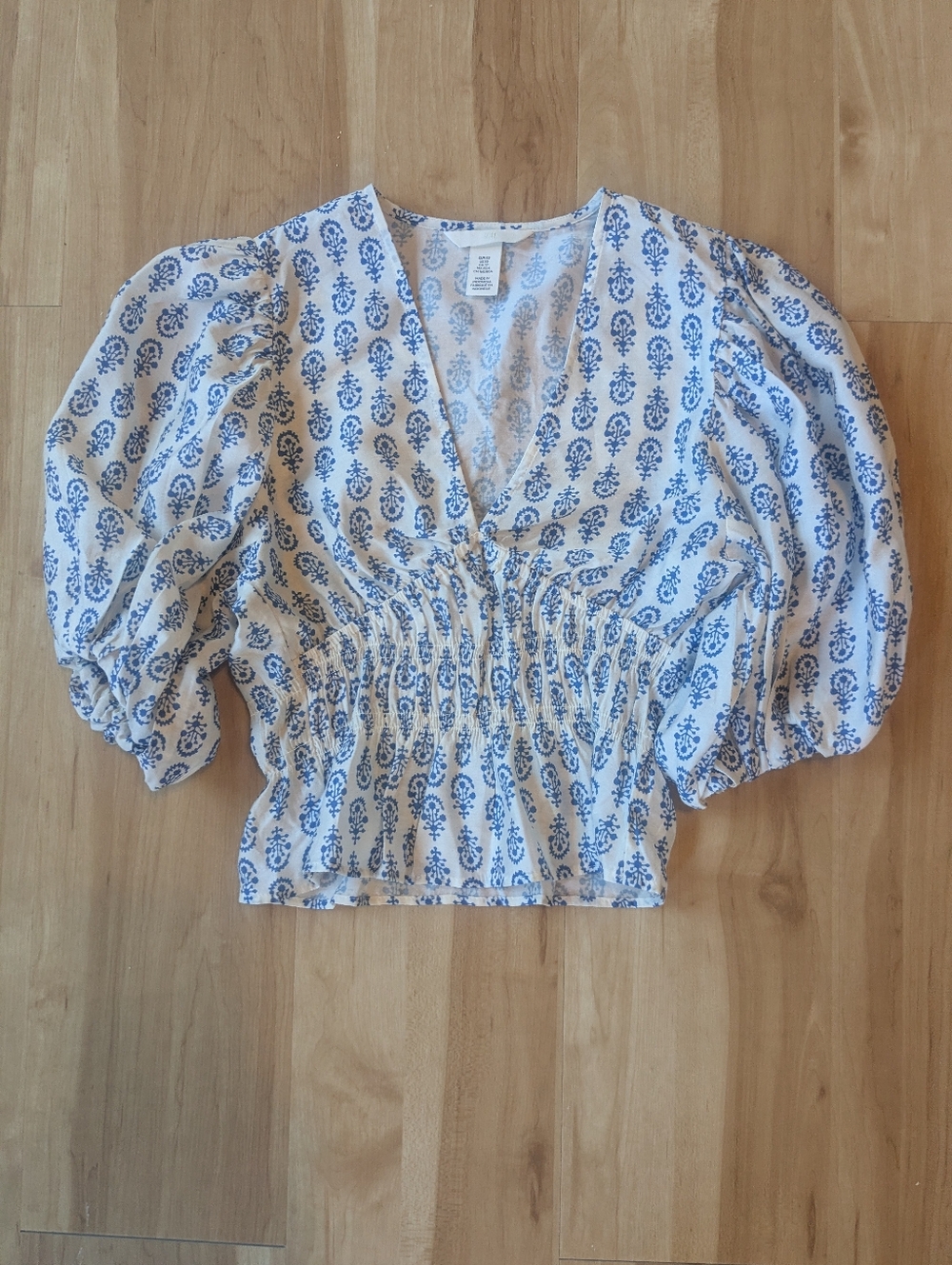 H&M Blue, Cotton Printed V-Neck Smocked Top w/puffy sleeves
